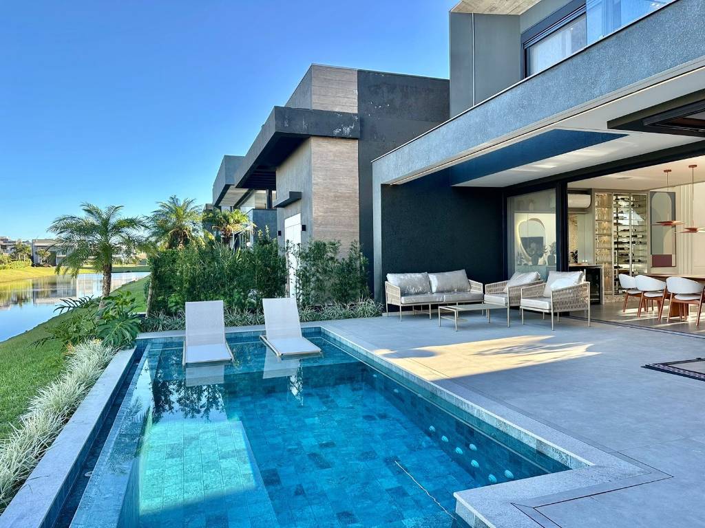 Casa em Condomínio 4 dormitórios para venda, Parque Antártica em Capão da Canoa | Ref.: 15538